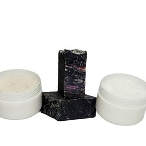 Battle of the Roses Comforting Set